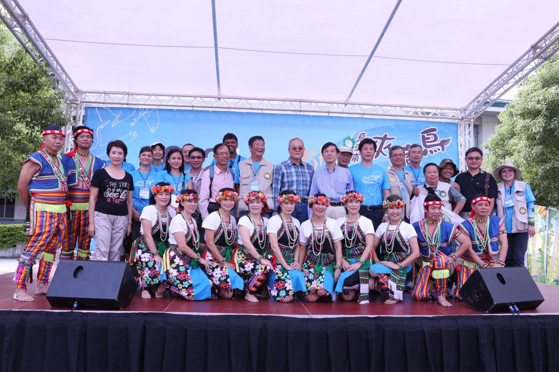 Taipei Bird Fair group shot