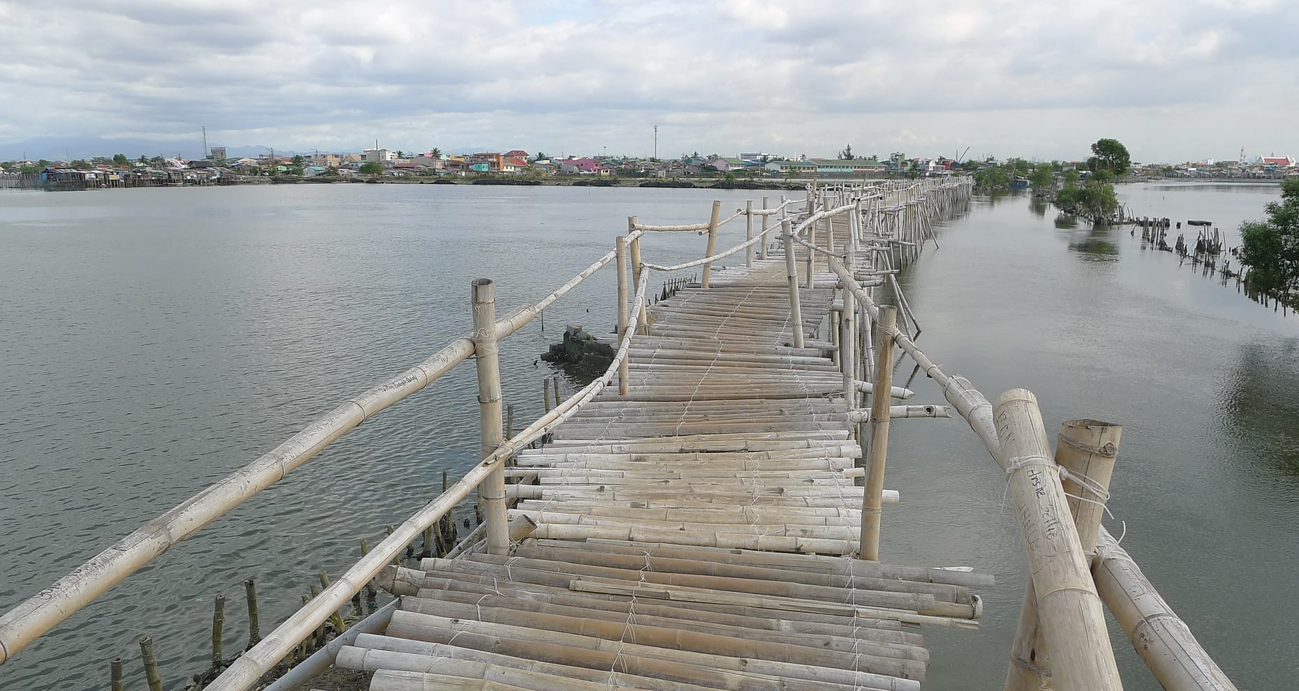 Looking back towards Tanza Elementary School from the bridge. Photo by Christian Perez.