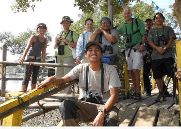 Happy group of birders in Navotas. Photo from Tinggay Cinco.