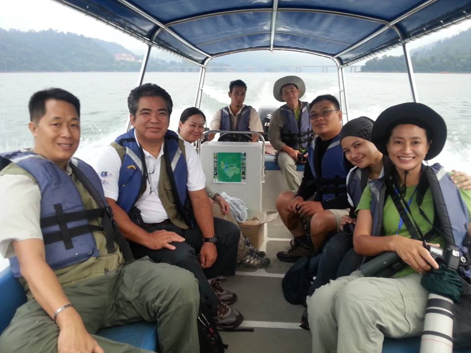 Mike Lu with delegates from Japan, Taiwan, Hong Kong and Malaysia during the 1st International Hornbill Expedition at Belum-Temengor Forest Complex in Perak (Malaysia) organized by Malaysian Nature Society and Tourism Malaysia