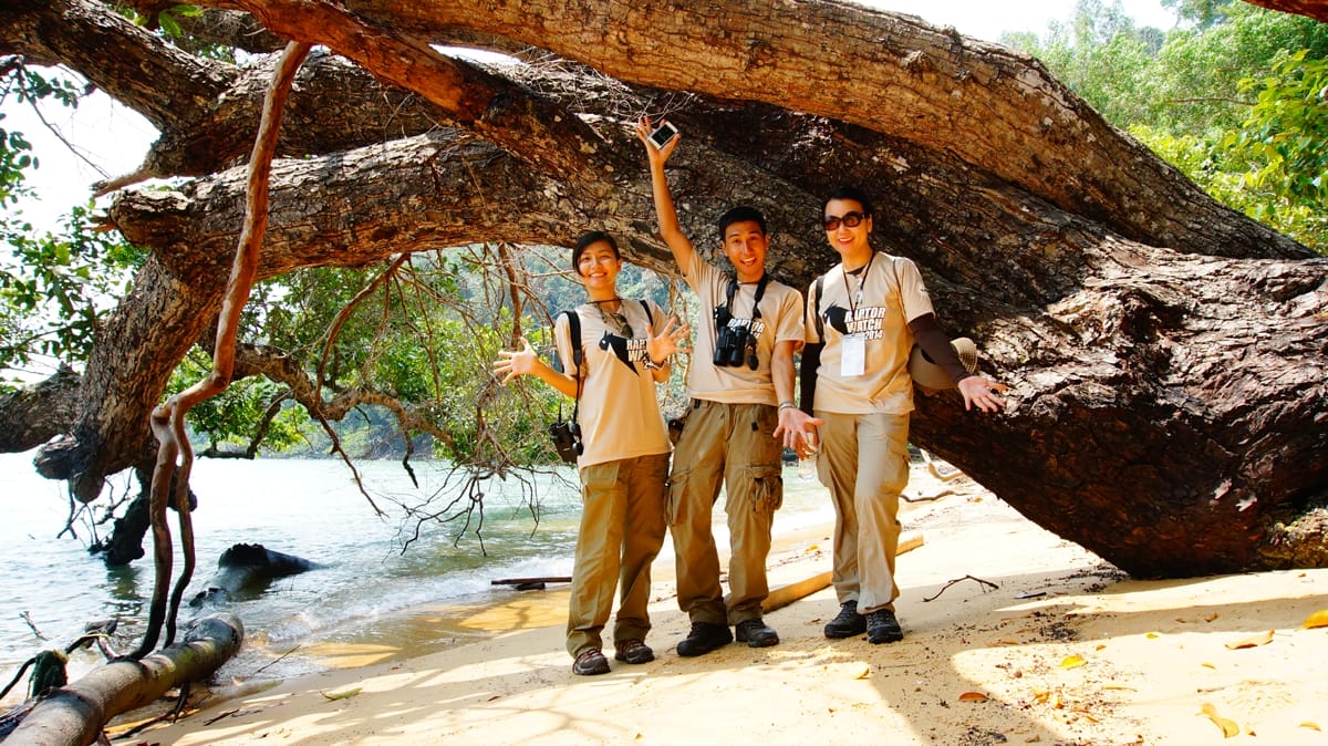 Tourist moment by the beach!