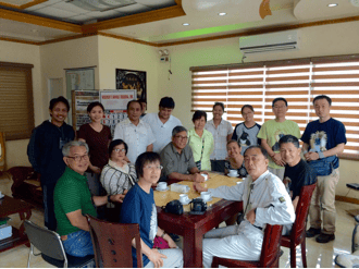 Meeting with Mayor Ansela Sacramed of Sanchez Mira, prior to the Conservation forum held at the Cagayan State University on 21 March 2016. 